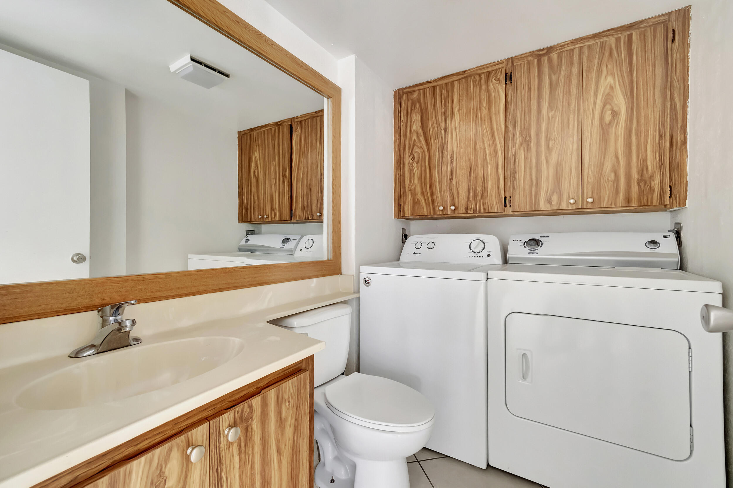 VILLAGE OF SANDALWOOD LAKES 1 - Residential Lease