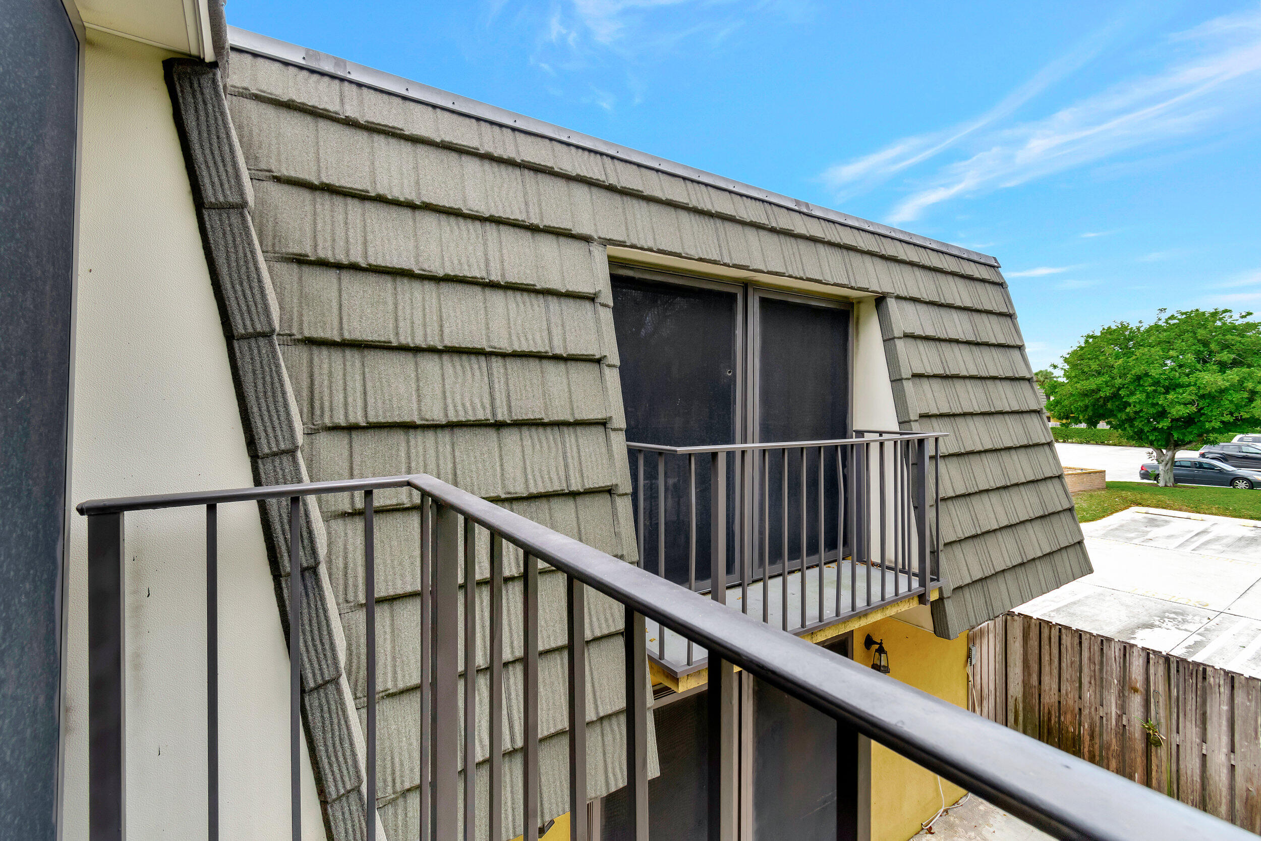 VILLAGE OF SANDALWOOD LAKES 1 - Residential Lease