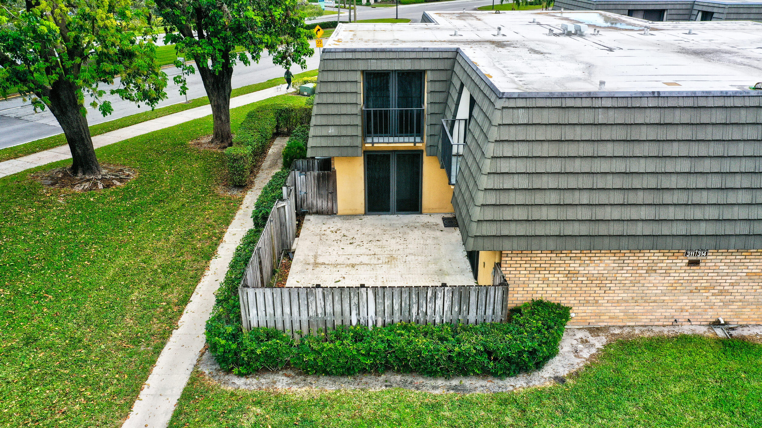 VILLAGE OF SANDALWOOD LAKES 1 - Residential Lease