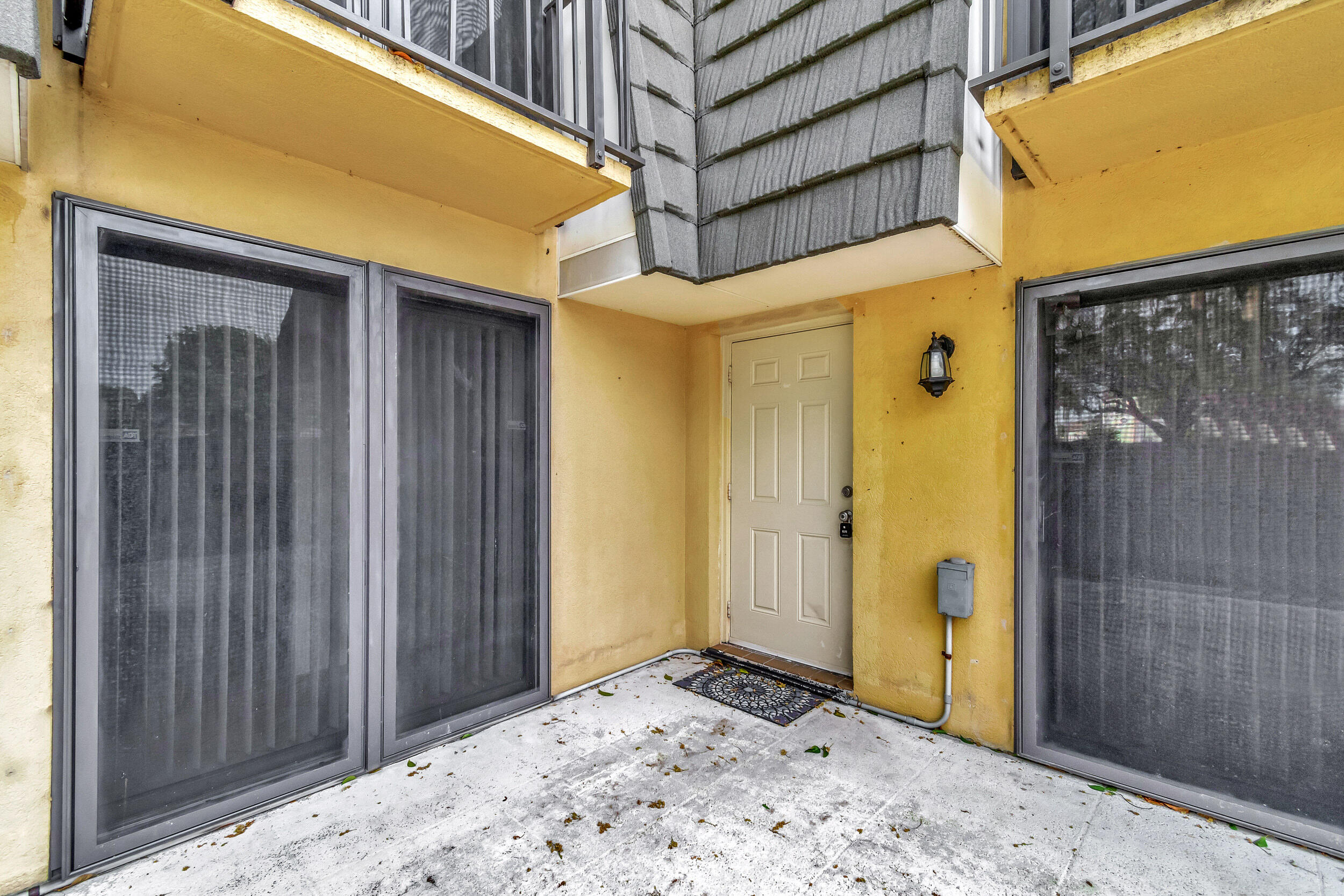 VILLAGE OF SANDALWOOD LAKES 1 - Residential Lease