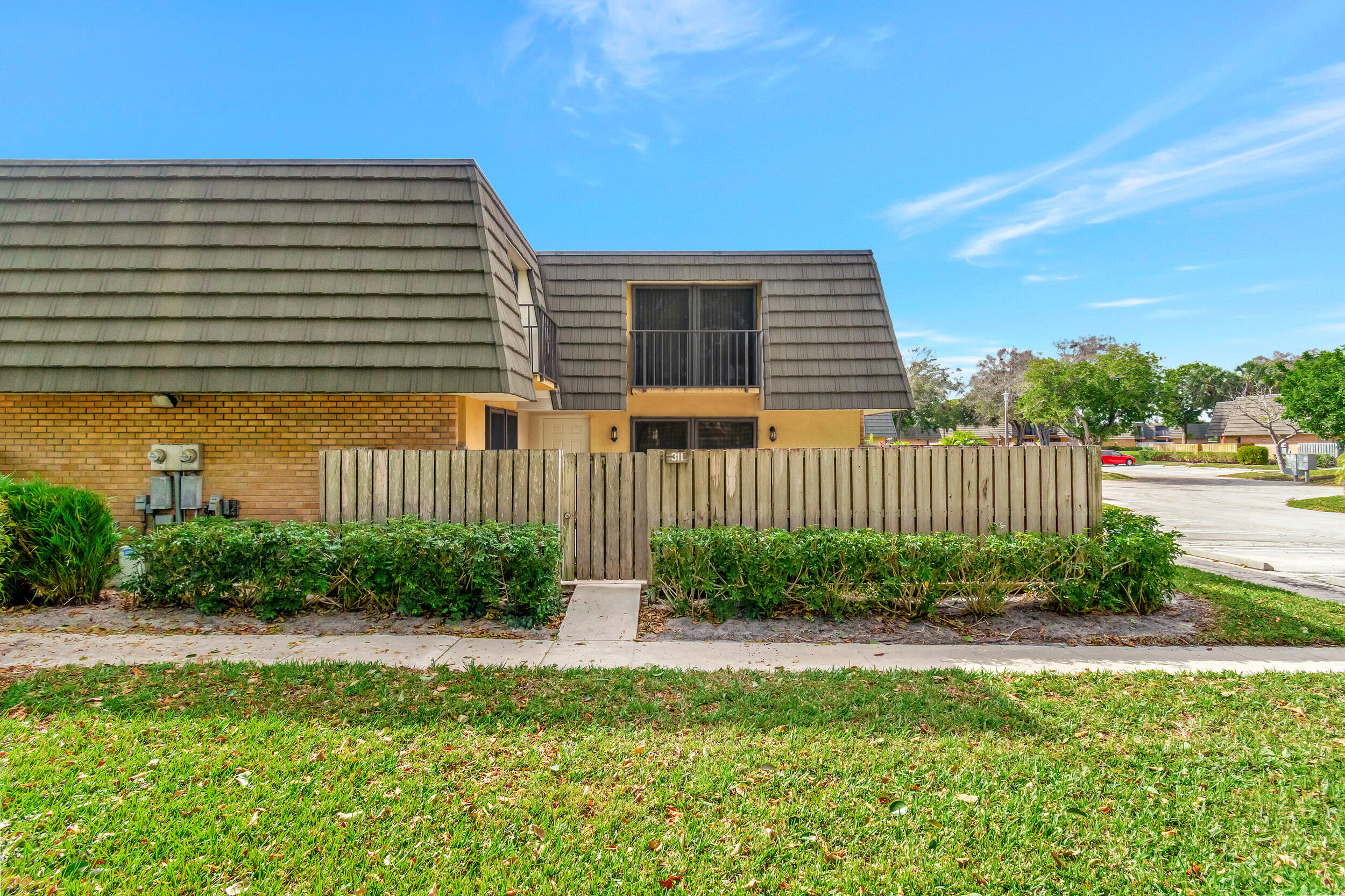 VILLAGE OF SANDALWOOD LAKES 1 - Residential Lease