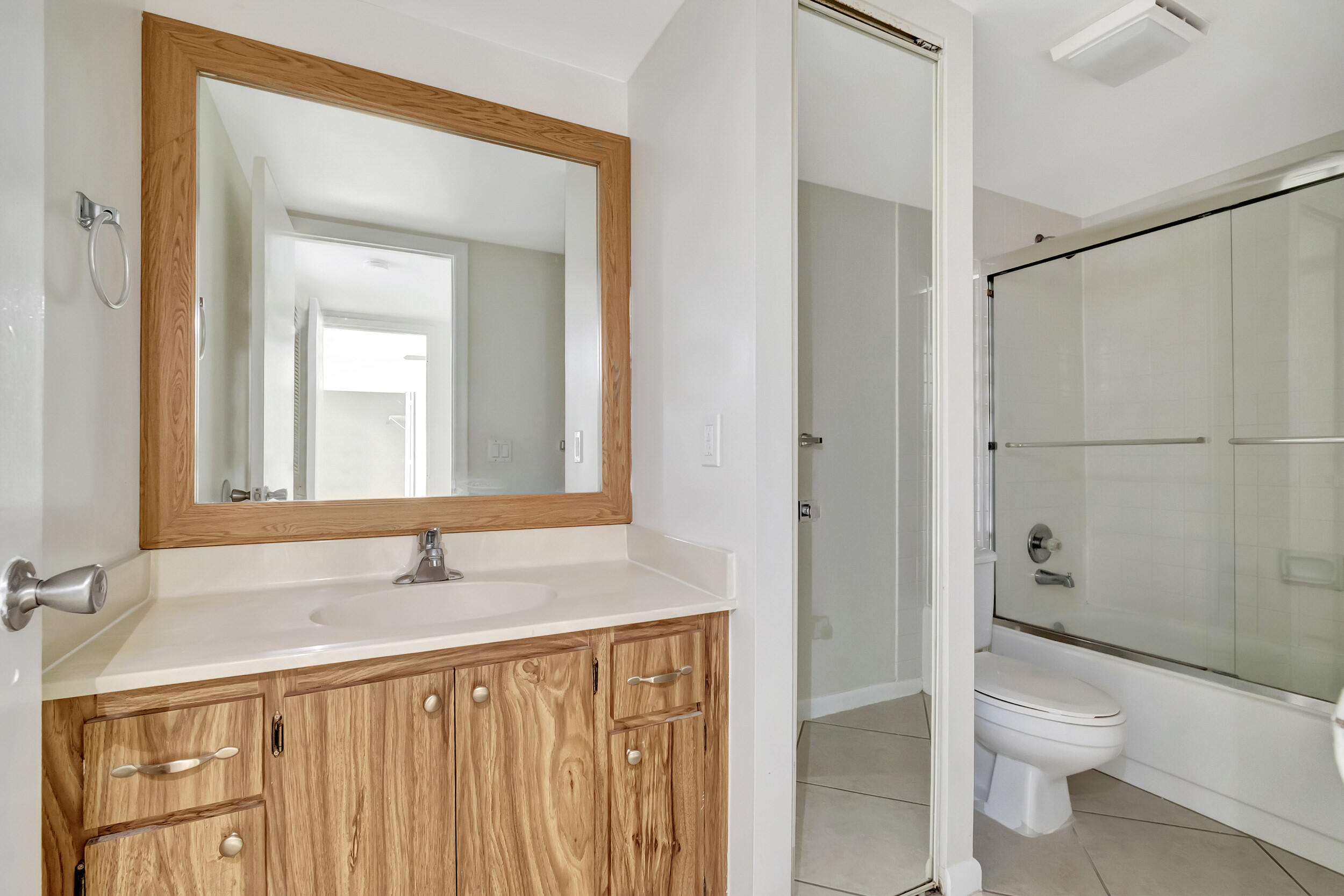 VILLAGE OF SANDALWOOD LAKES 1 - Residential Lease