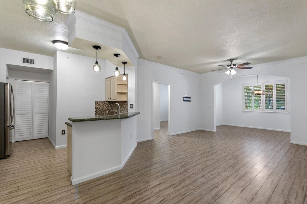 Photo of 10103 W Myrtlewood Cir Circle W, Palm Beach Gardens, FL 33418 (MLS # B26019004)