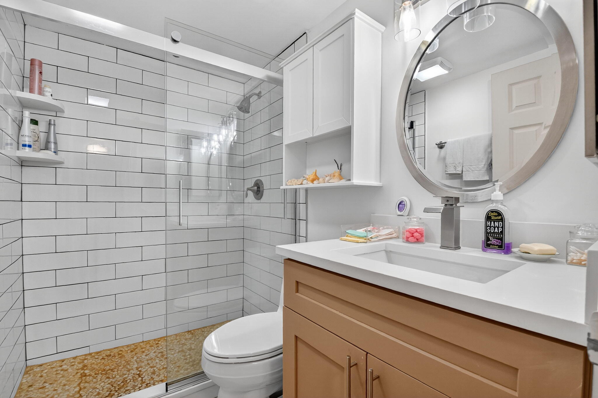 LANDS OF THE PRESIDENT CONDO 8 - Residential Lease
