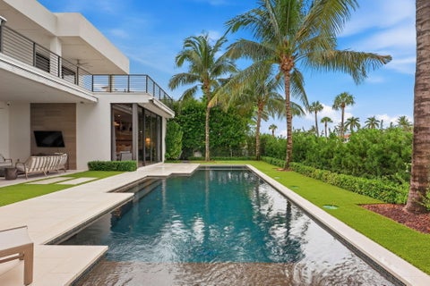 Tiny photo for 1371 ROYAL PALM Way, Boca Raton, FL 33432 (MLS # B26083332)