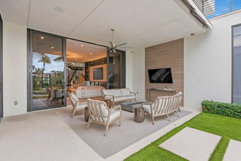 Tiny photo for 1371 ROYAL PALM Way, Boca Raton, FL 33432 (MLS # B26083332)