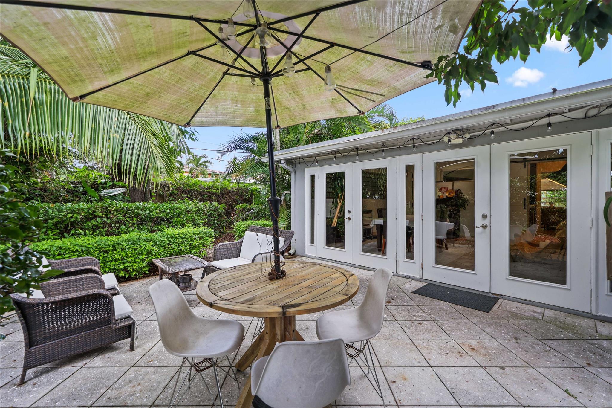 LAUDERDALE - Residential