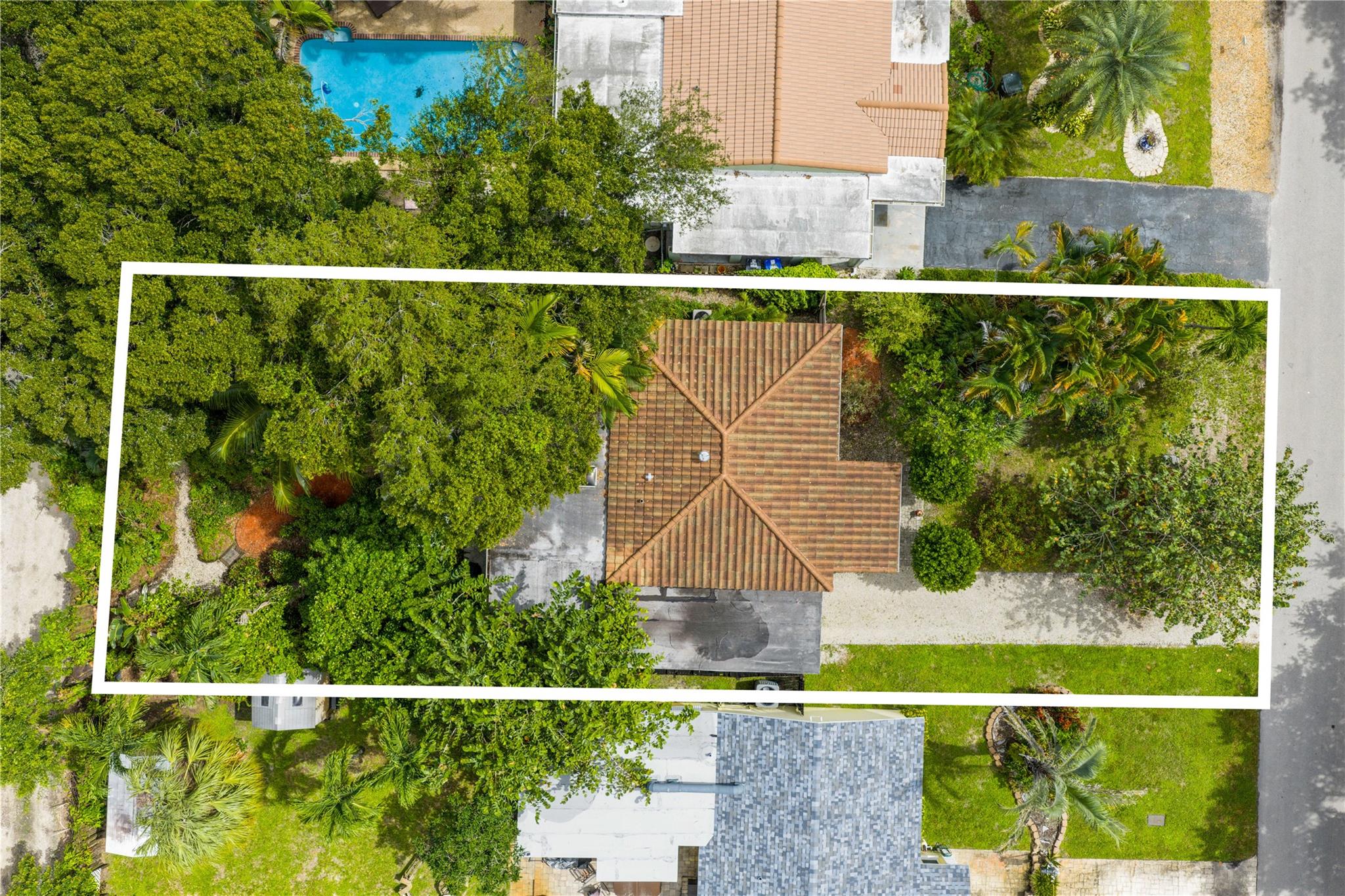 LAUDERDALE - Residential