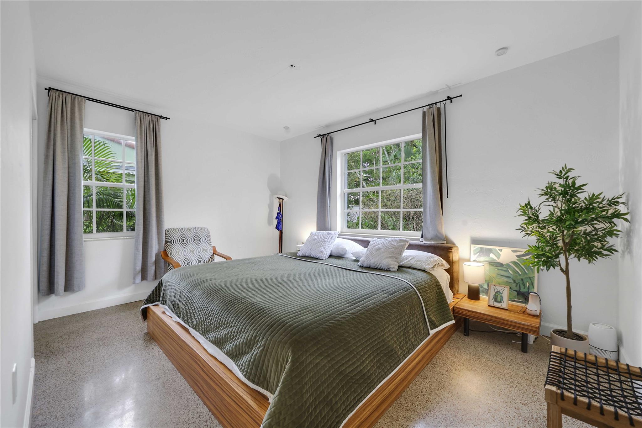 LAUDERDALE - Residential
