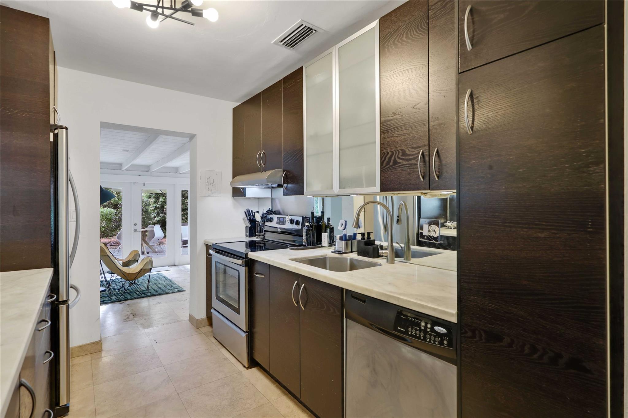 LAUDERDALE - Residential
