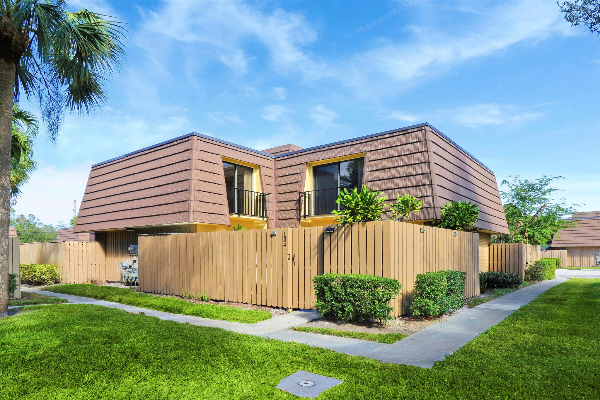 BR 2 1 1/2 bath townhouse in very desirable centrally located Palm Beach Gardens. Very conveniently located near hospital. Updated kitchen and bathrooms, new carpet, paint, water heater, and new roof. New fence with oversized shed and very large patio for additional outdoor living space. Corner unit surrounded by beautiful landscaping and trees.