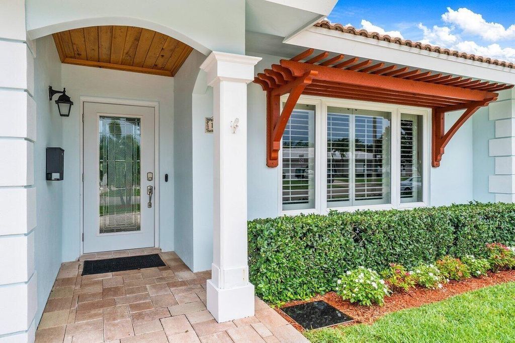 Photo of 1365 SW 13th Place, Boca Raton, FL 33486 (MLS # R10980294)
