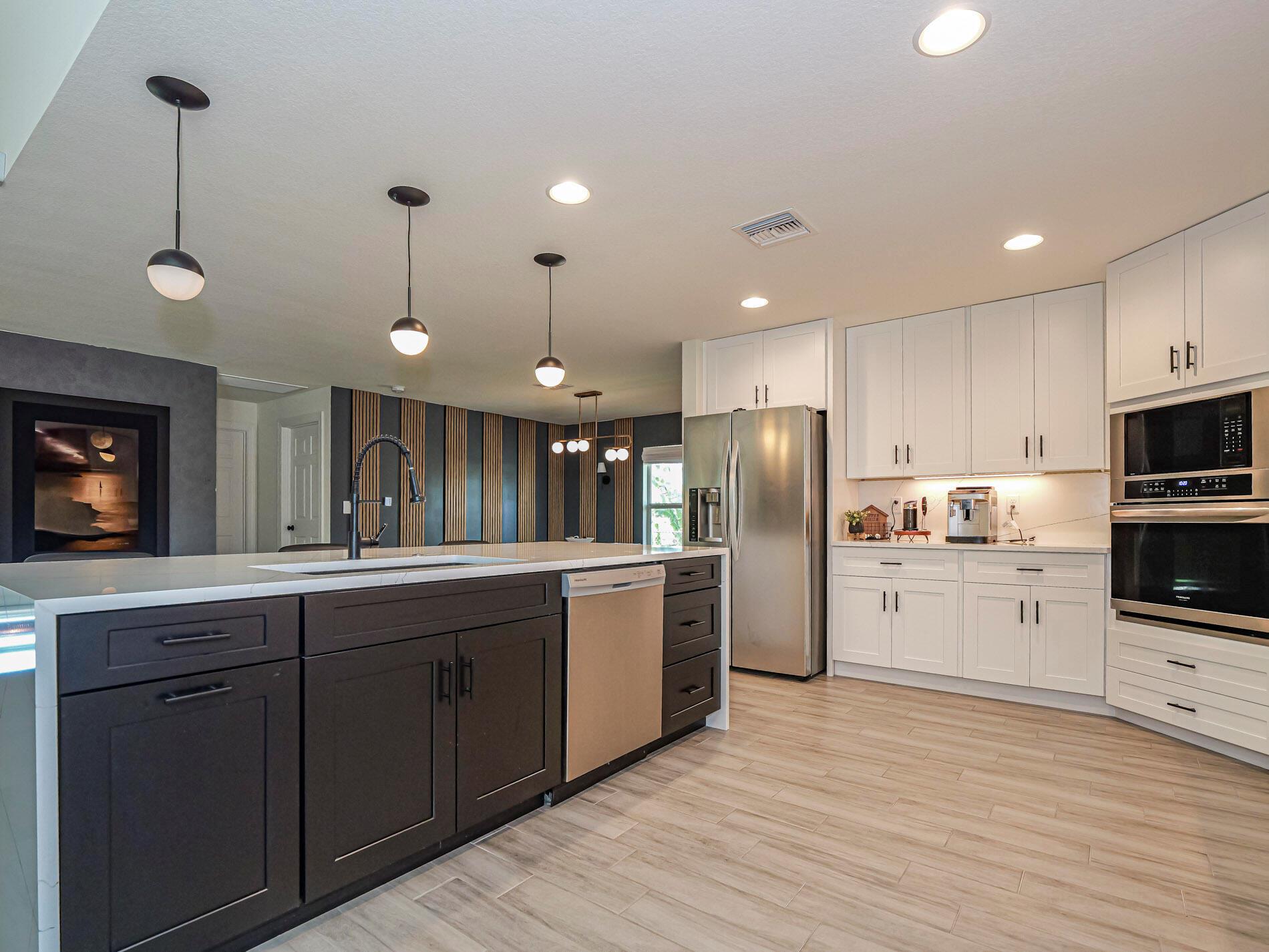 PORT ST LUCIE SECTION 33 - Residential