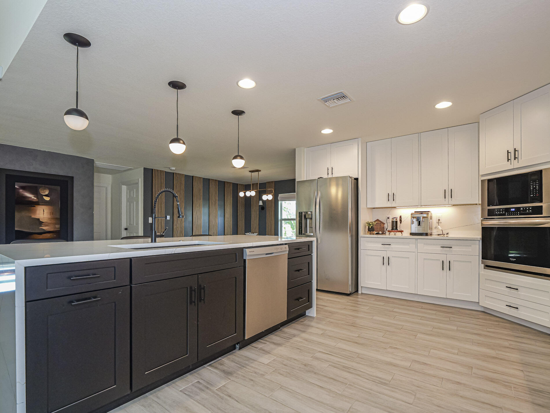 PORT ST LUCIE SECTION 33 - Residential