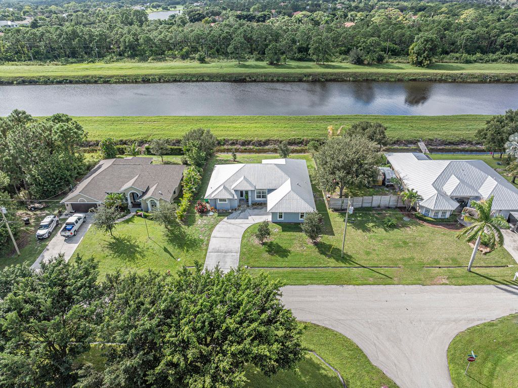 Photo of 1538 SW Abacus Avenue, Port Saint Lucie, FL 34953 (MLS # R11131976)