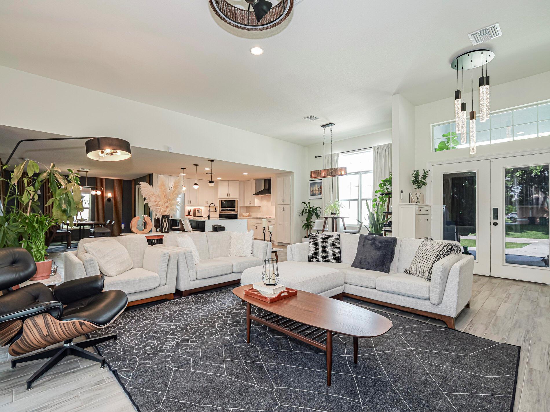 PORT ST LUCIE SECTION 33 - Residential