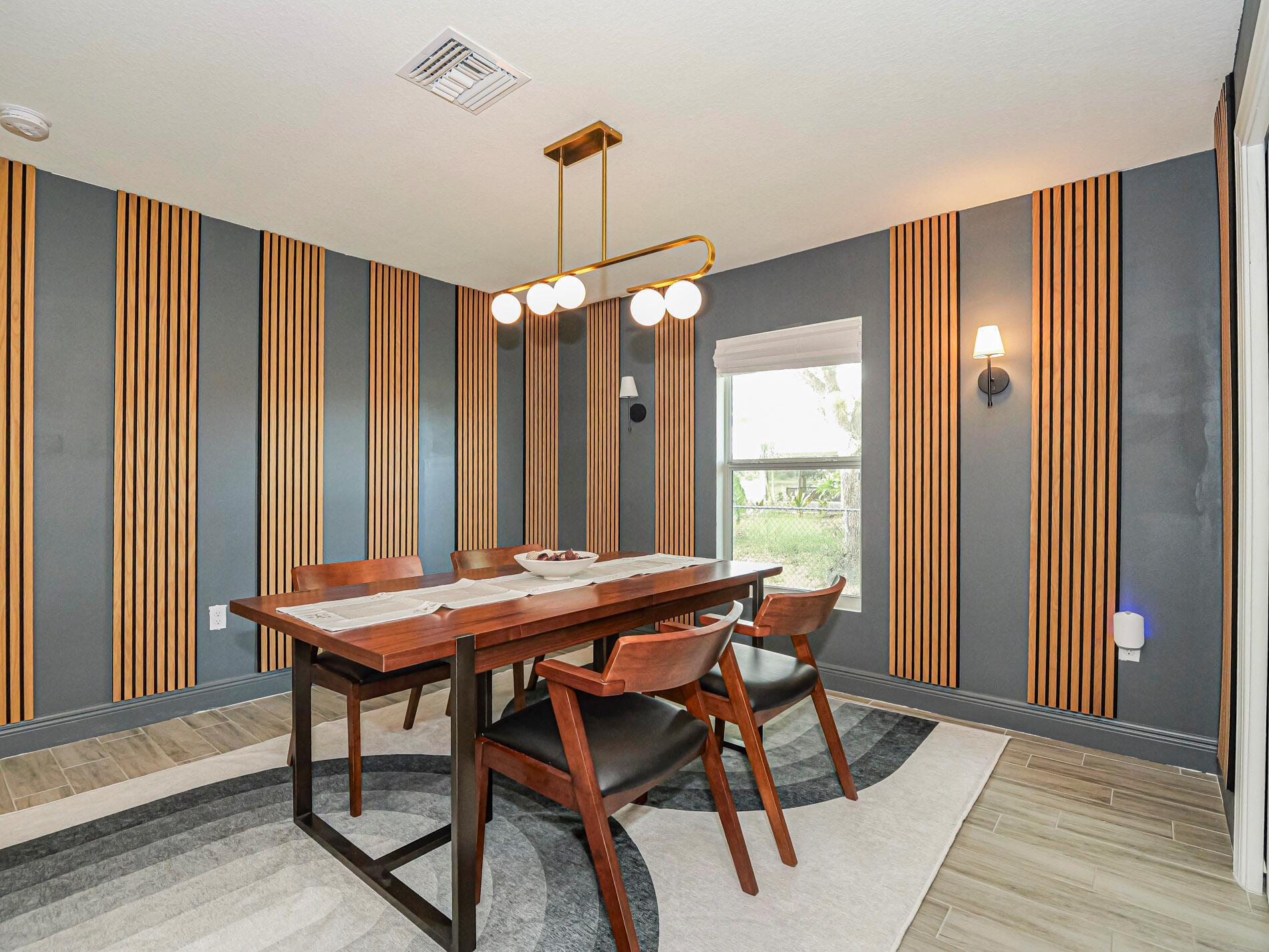 PORT ST LUCIE SECTION 33 - Residential