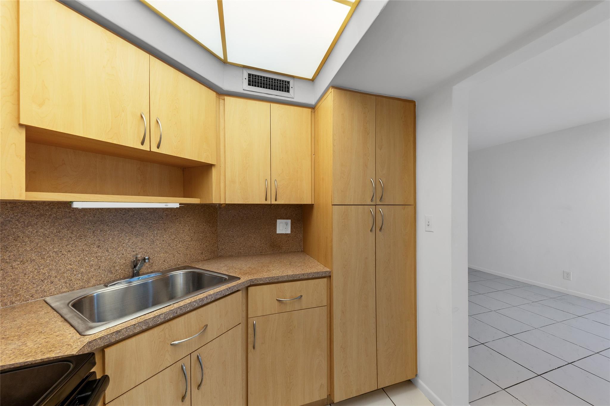 Venetian Park Co-Op - Residential