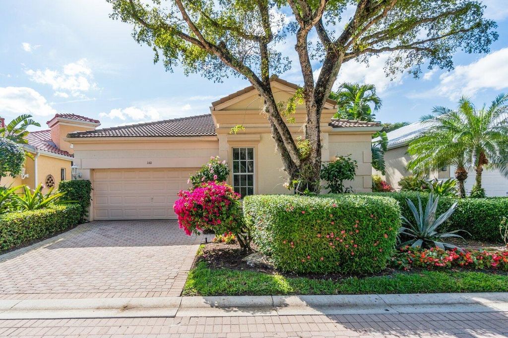 Photo of 140 Sunset Bay Drive, Palm Beach Gardens, FL 33418 (MLS # R10968120)