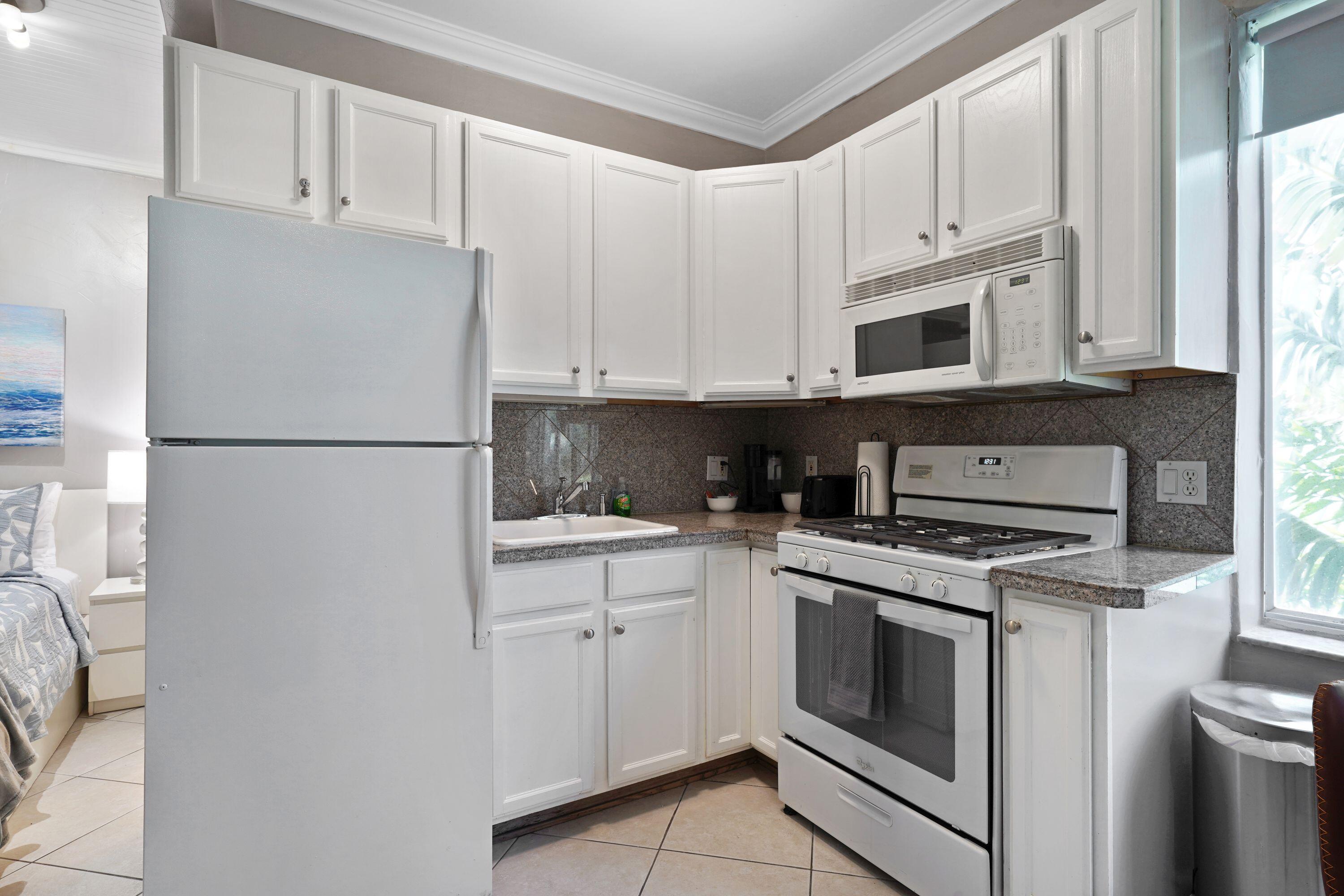 3710 Collins Avenue N-304