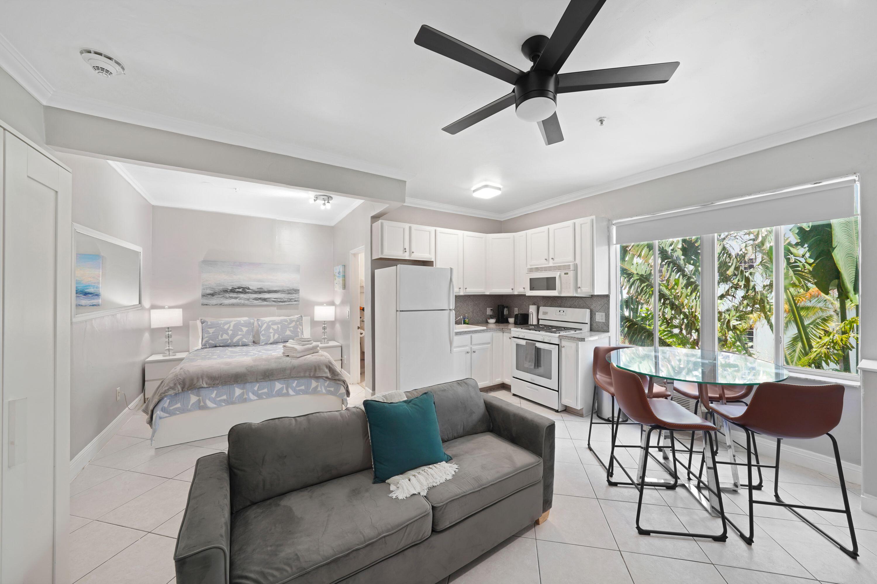 3710 Collins Avenue N-304