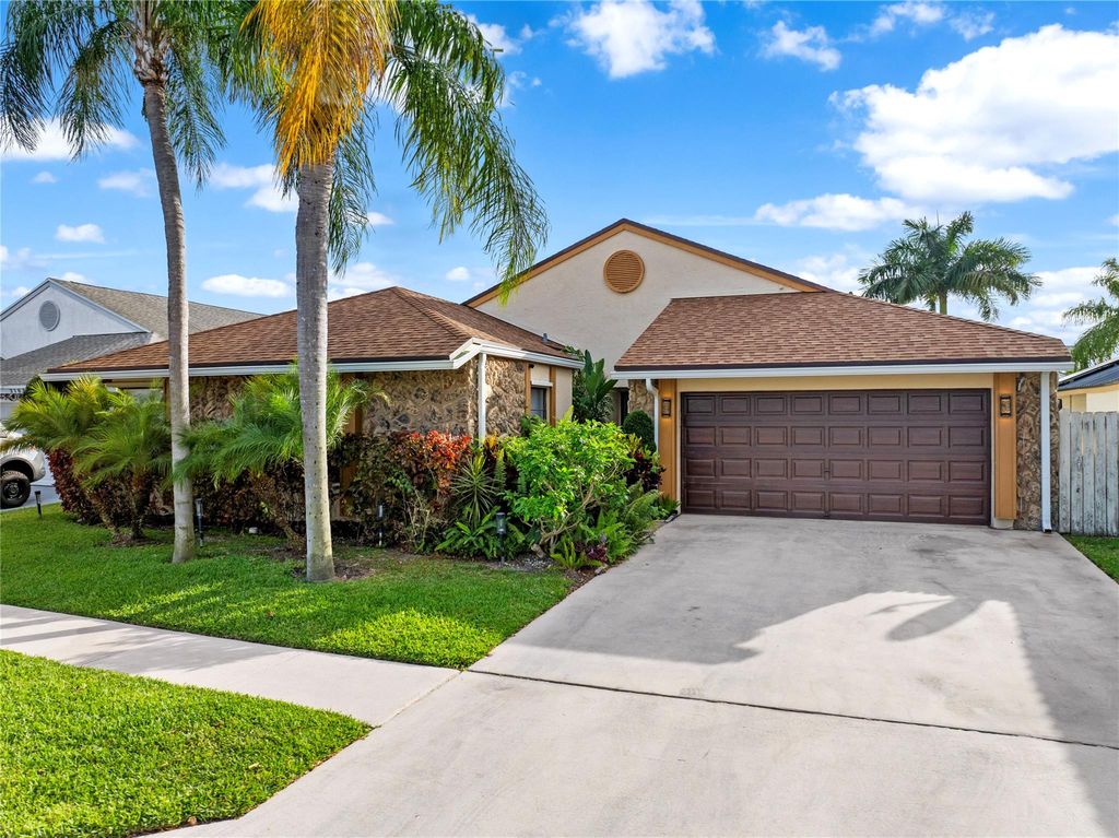Photo of 21041 Woodspring Avenue, Boca Raton, FL 33428 (MLS # F10501741)