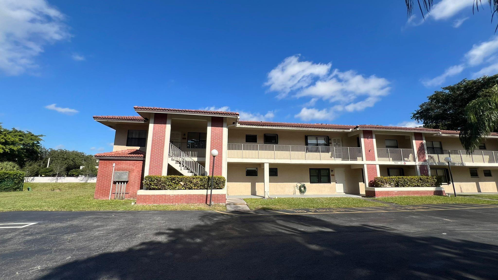 ROYAL GRENADIER CONDO - Residential Lease