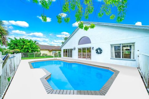 A home in Royal Palm Beach