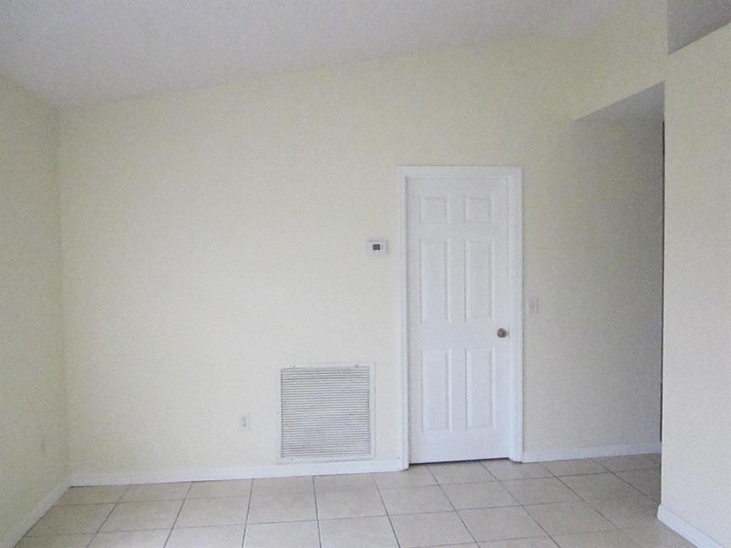 3420-555-0289-000-3 - Residential Lease