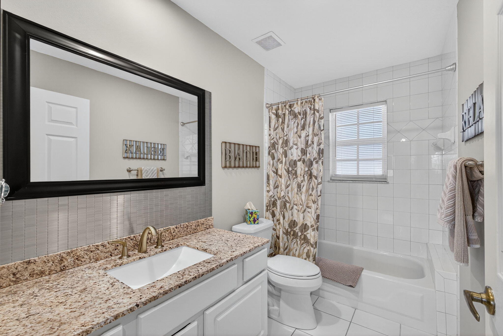 ARMOUR MANOR - Residential