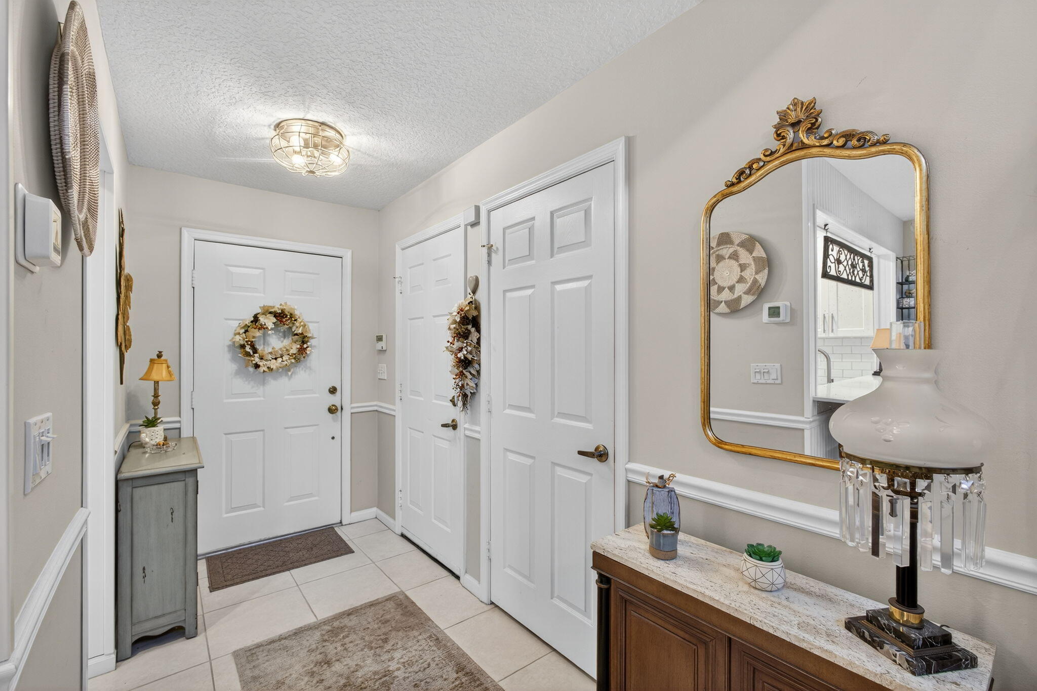 ARMOUR MANOR - Residential