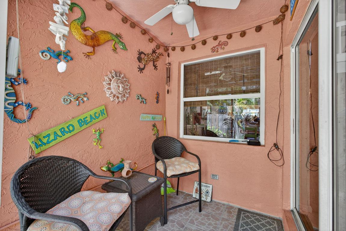 ARMOUR MANOR - Residential