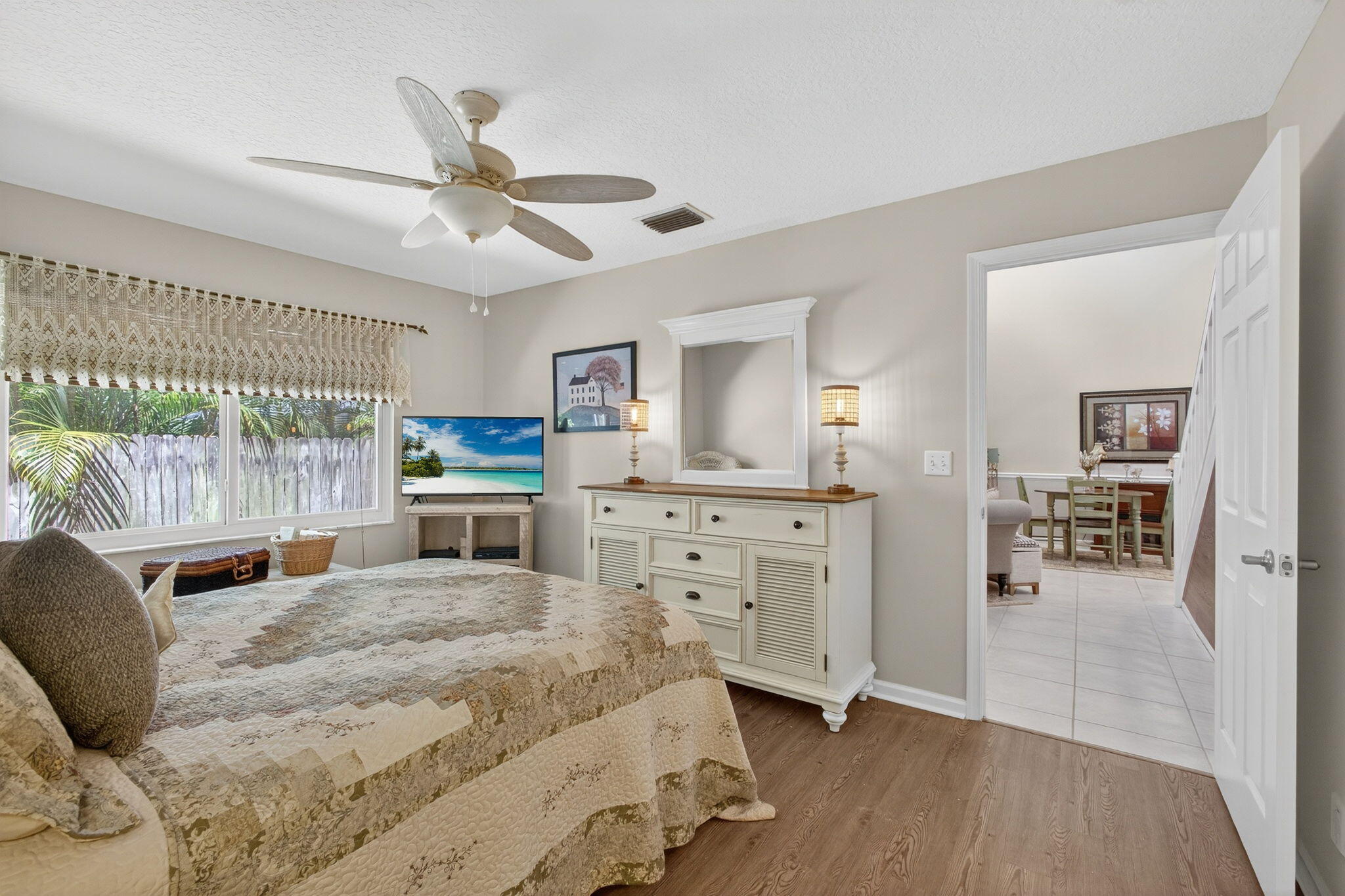 ARMOUR MANOR - Residential