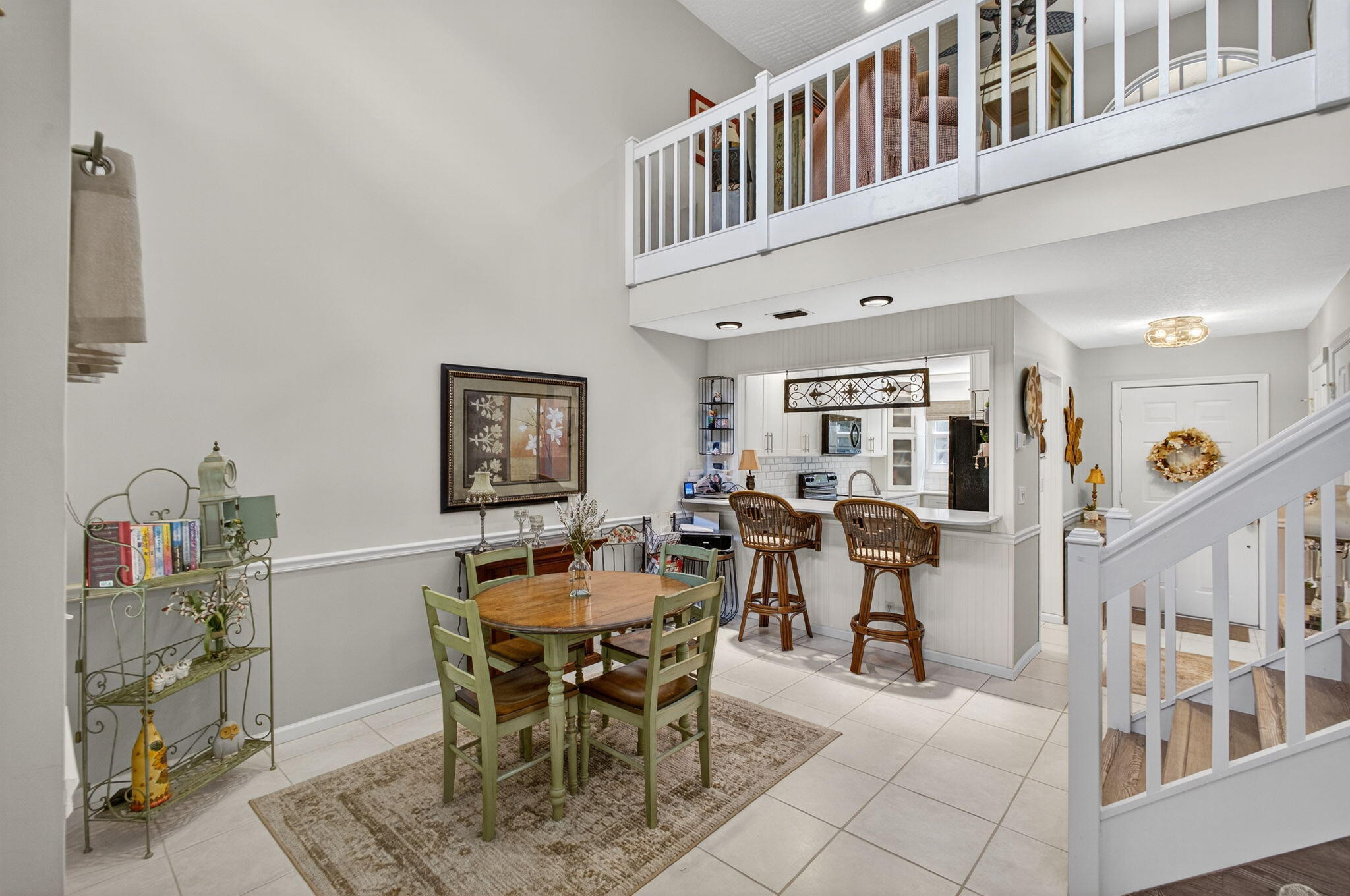 ARMOUR MANOR - Residential