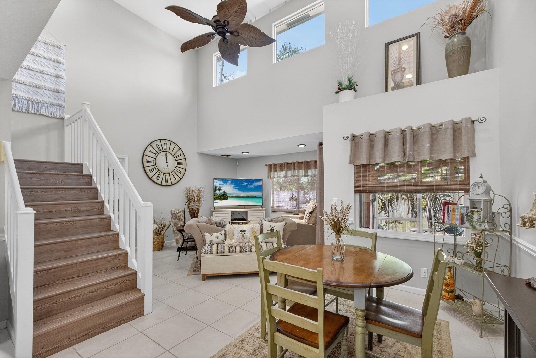 ARMOUR MANOR - Residential