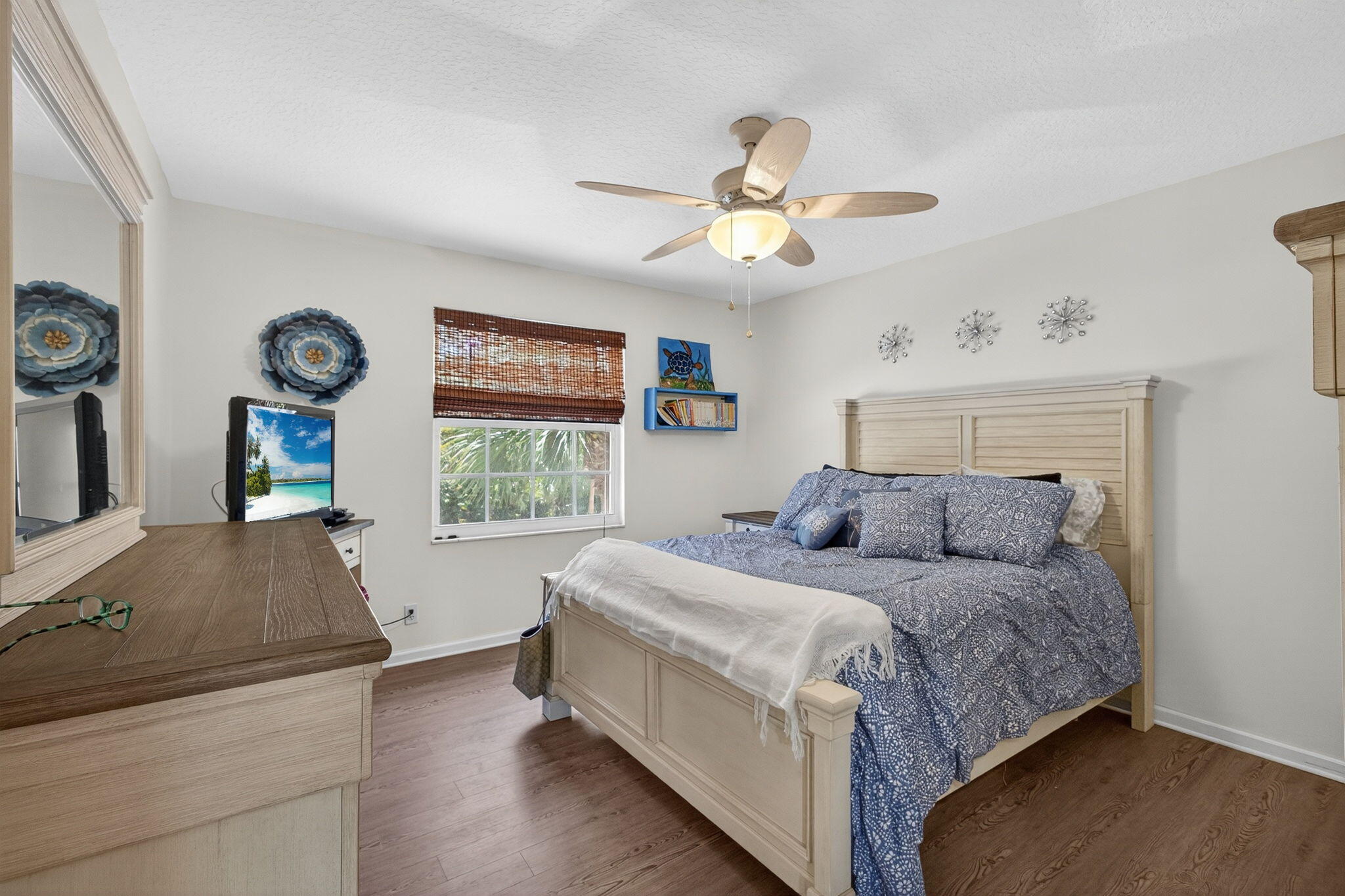 ARMOUR MANOR - Residential