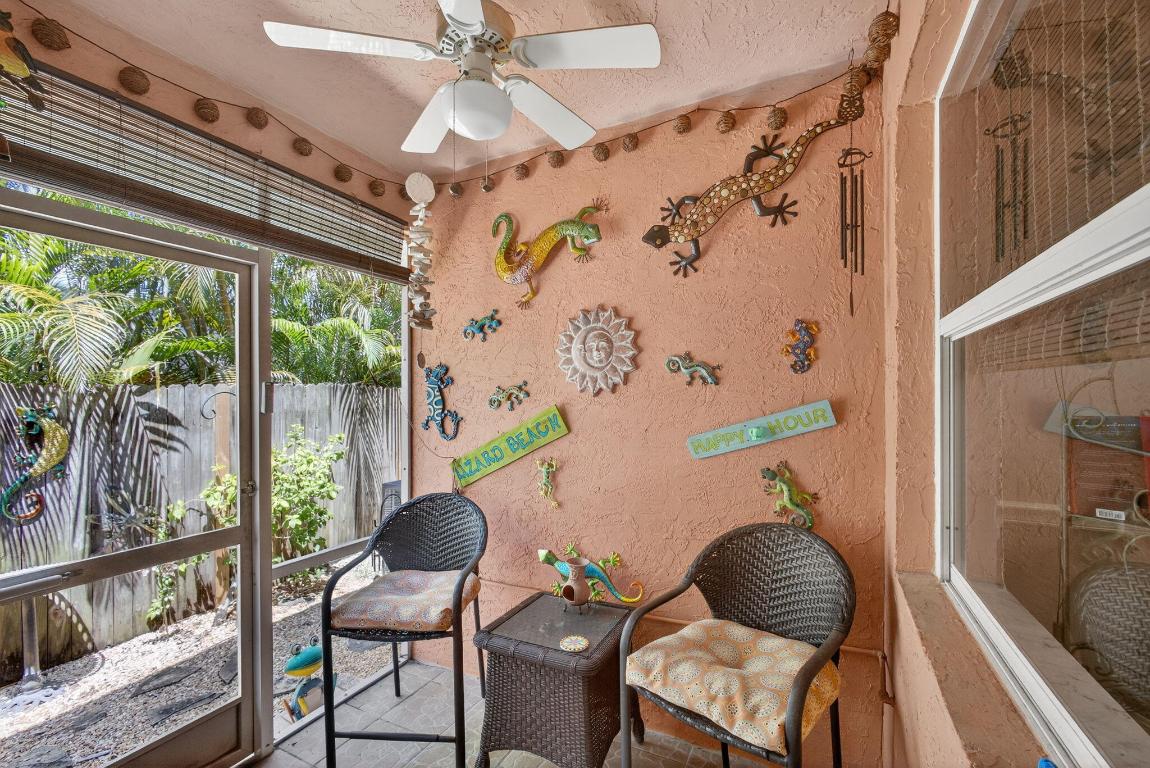 ARMOUR MANOR - Residential