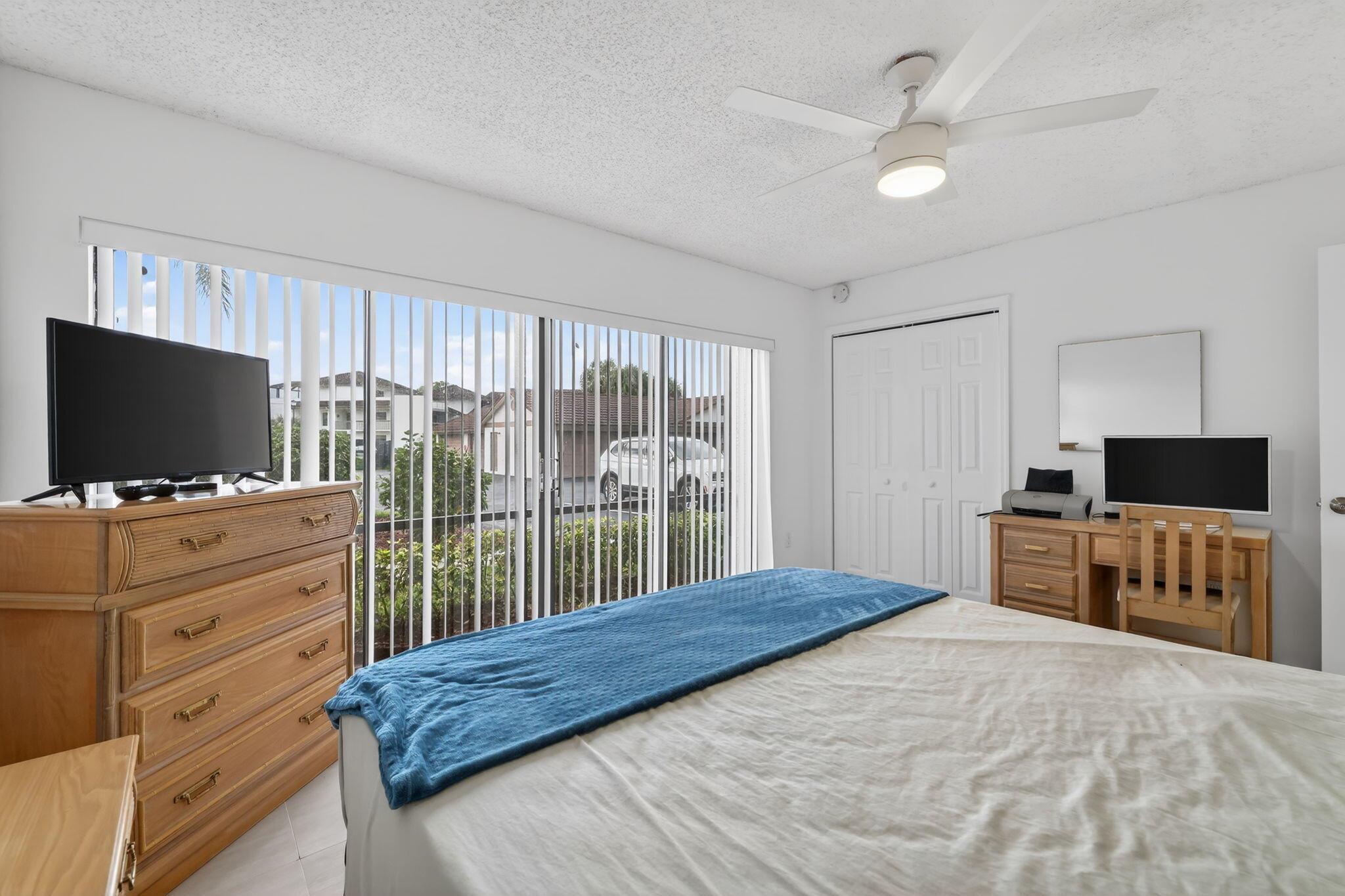 LAKESHORE VILLAGE OF MEAD - Residential