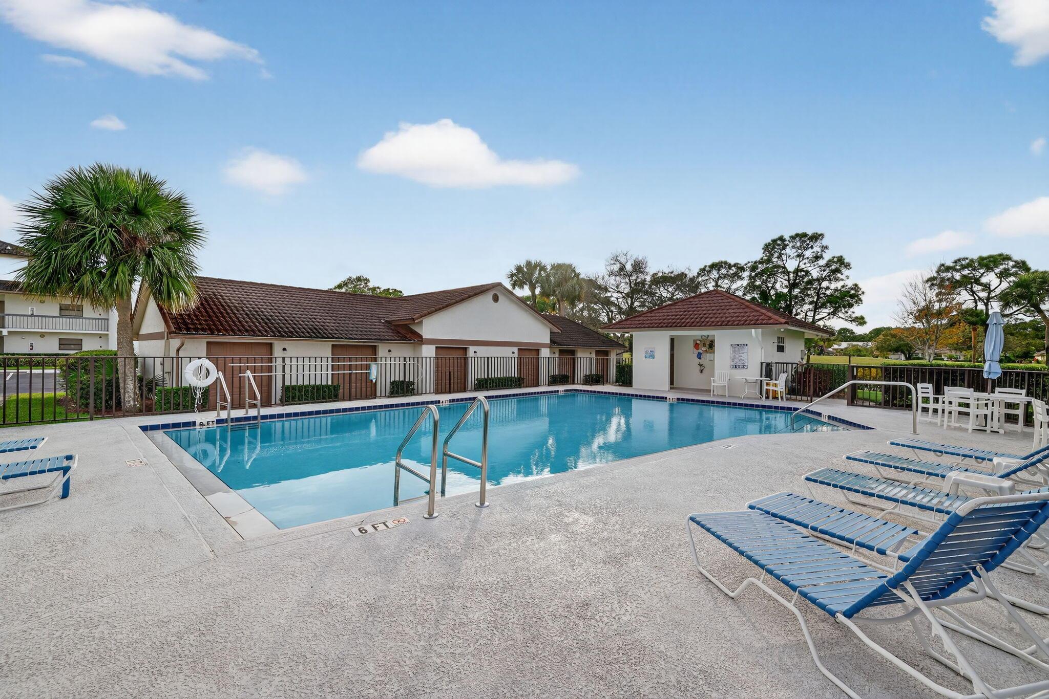 LAKESHORE VILLAGE OF MEAD - Residential