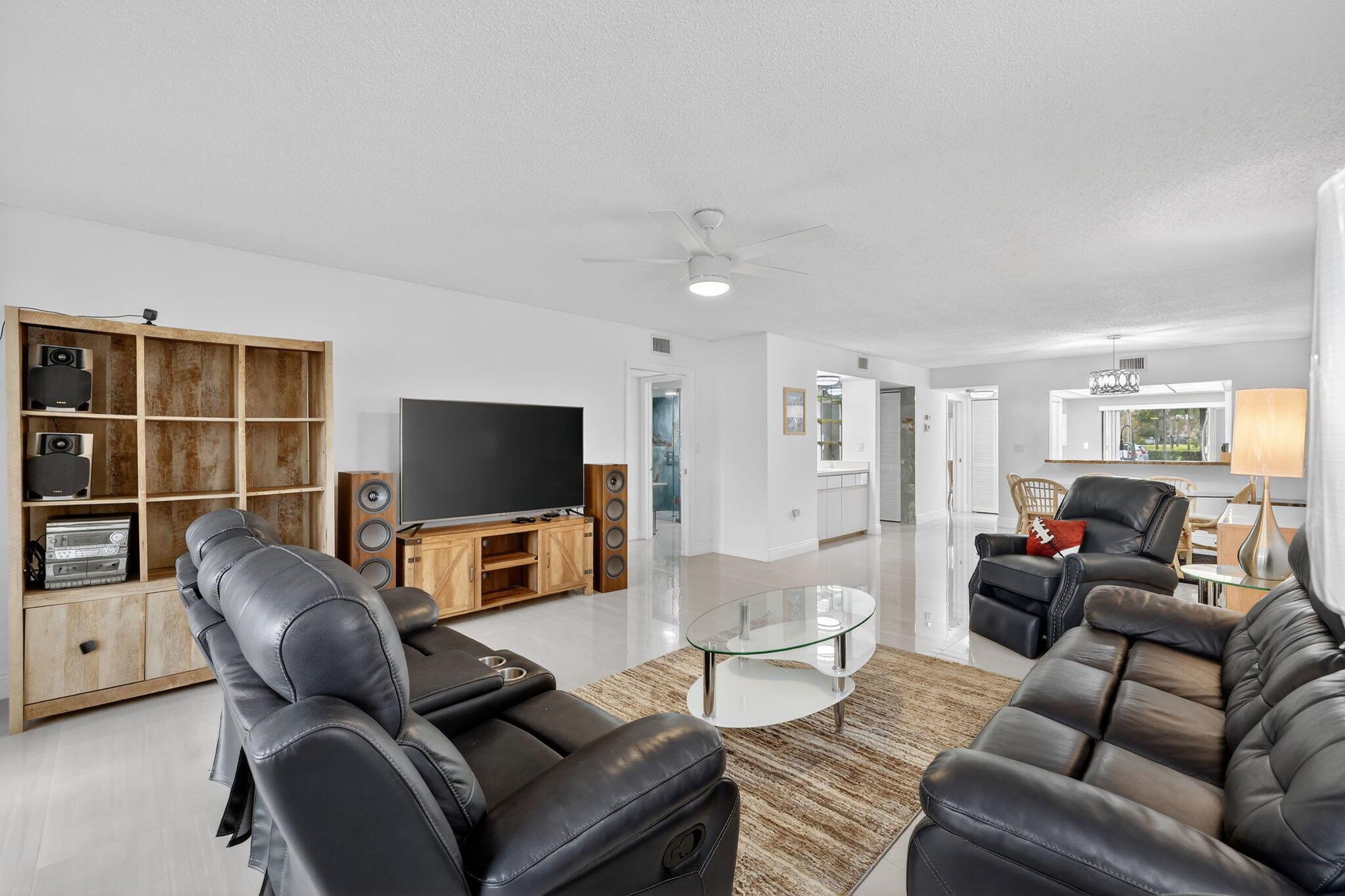 LAKESHORE VILLAGE OF MEAD - Residential