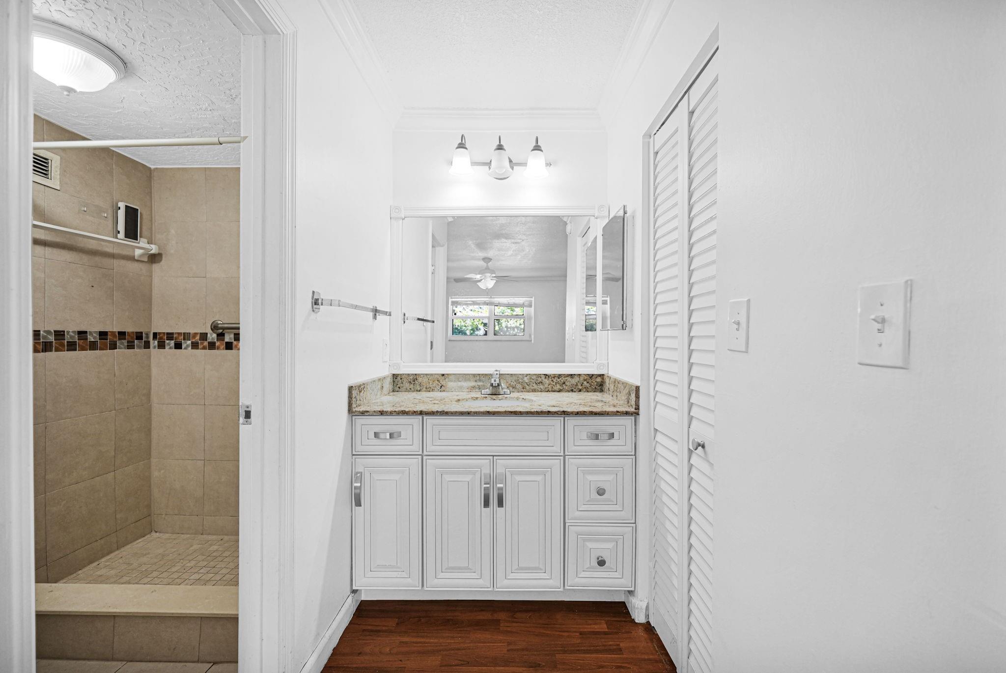 Garden Lakes Of Inverrary - Residential Lease