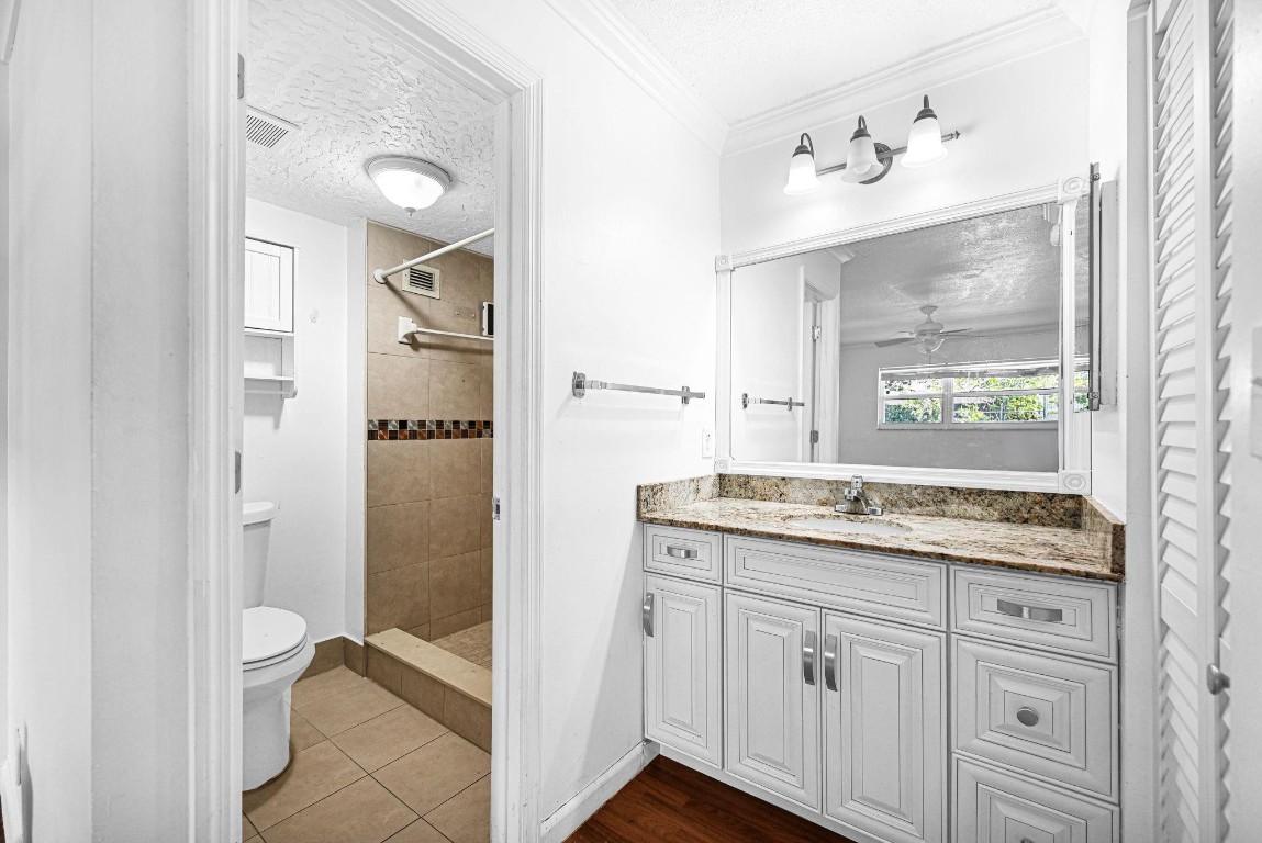 Garden Lakes Of Inverrary - Residential Lease