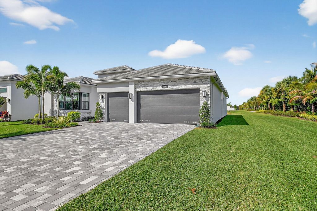 Photo of 11063 Willow Grv Terrace, Boynton Beach, FL 33473 (MLS # B26000566)