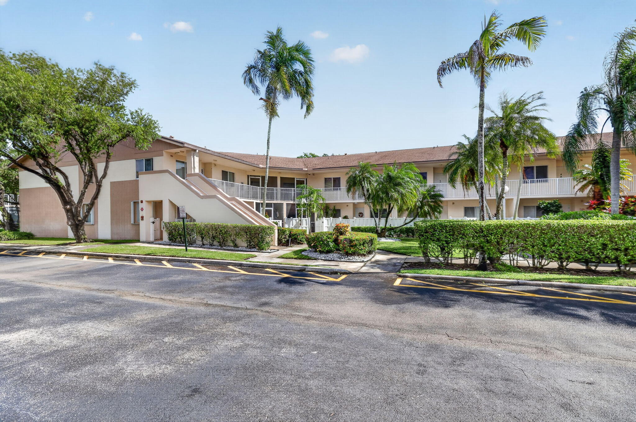 7365 N Devon Drive 103