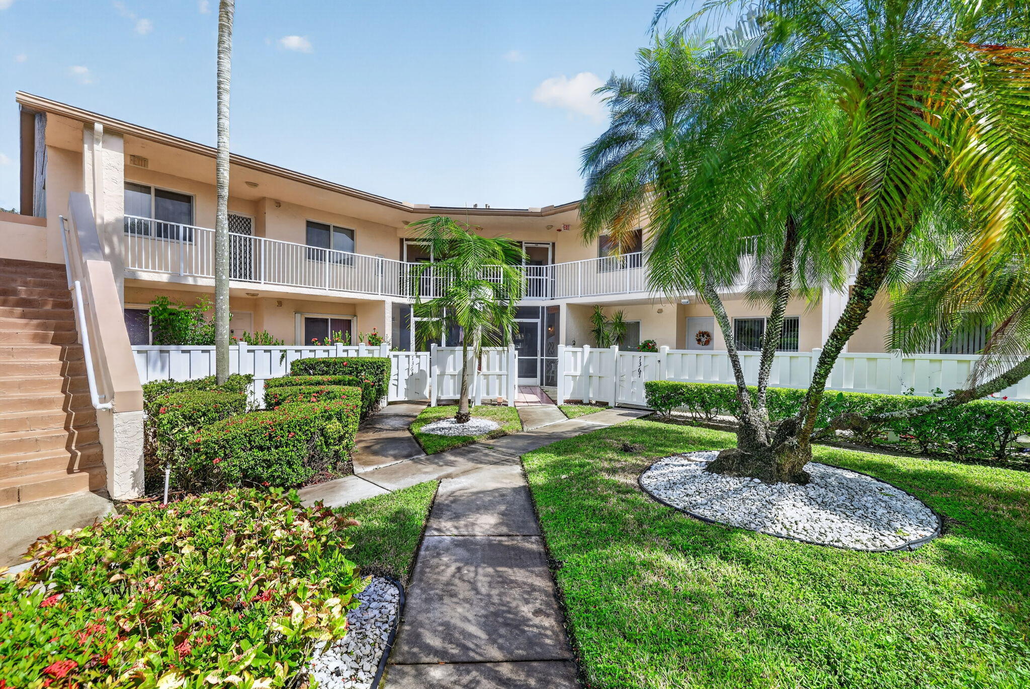 7365 N Devon Drive 103