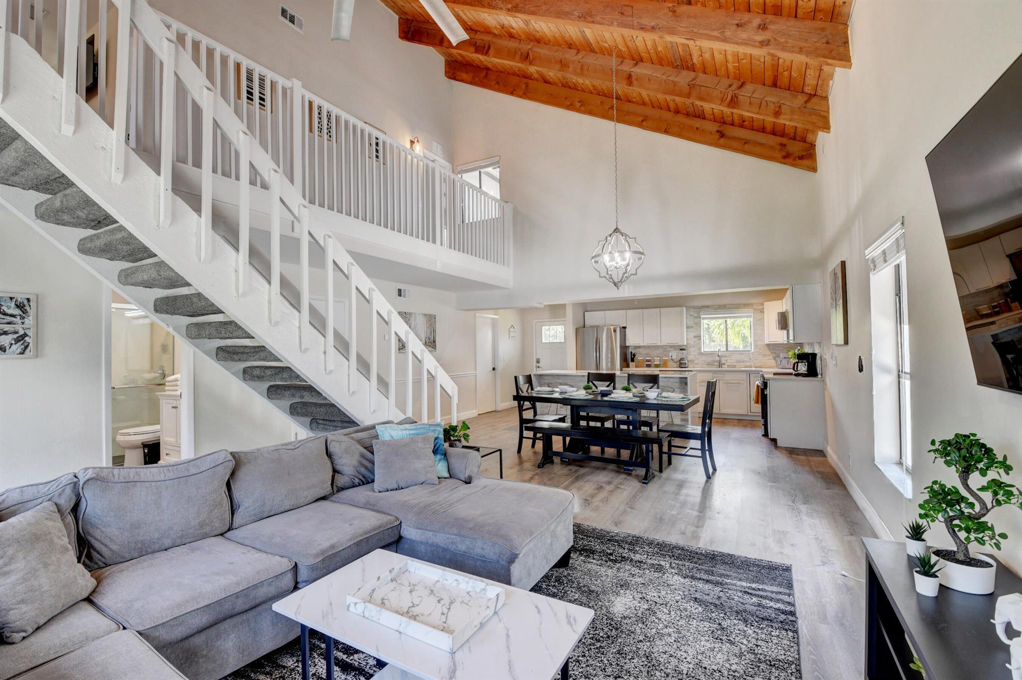 SOUTHRIDGE - Residential