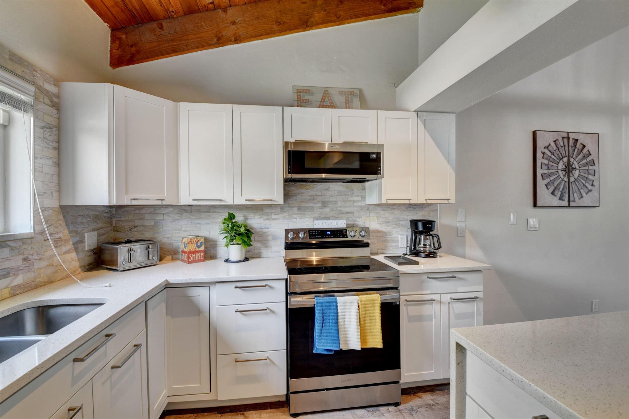 SOUTHRIDGE - Residential