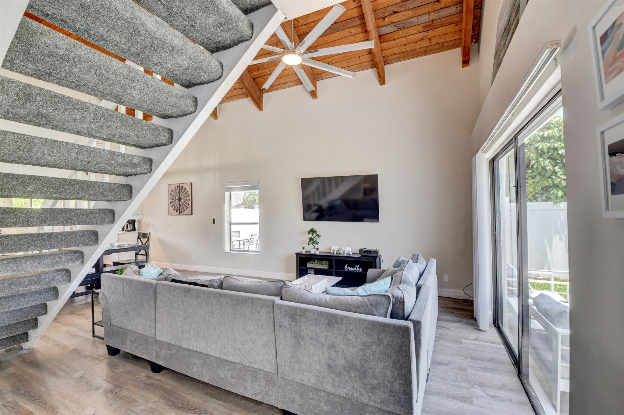 SOUTHRIDGE - Residential