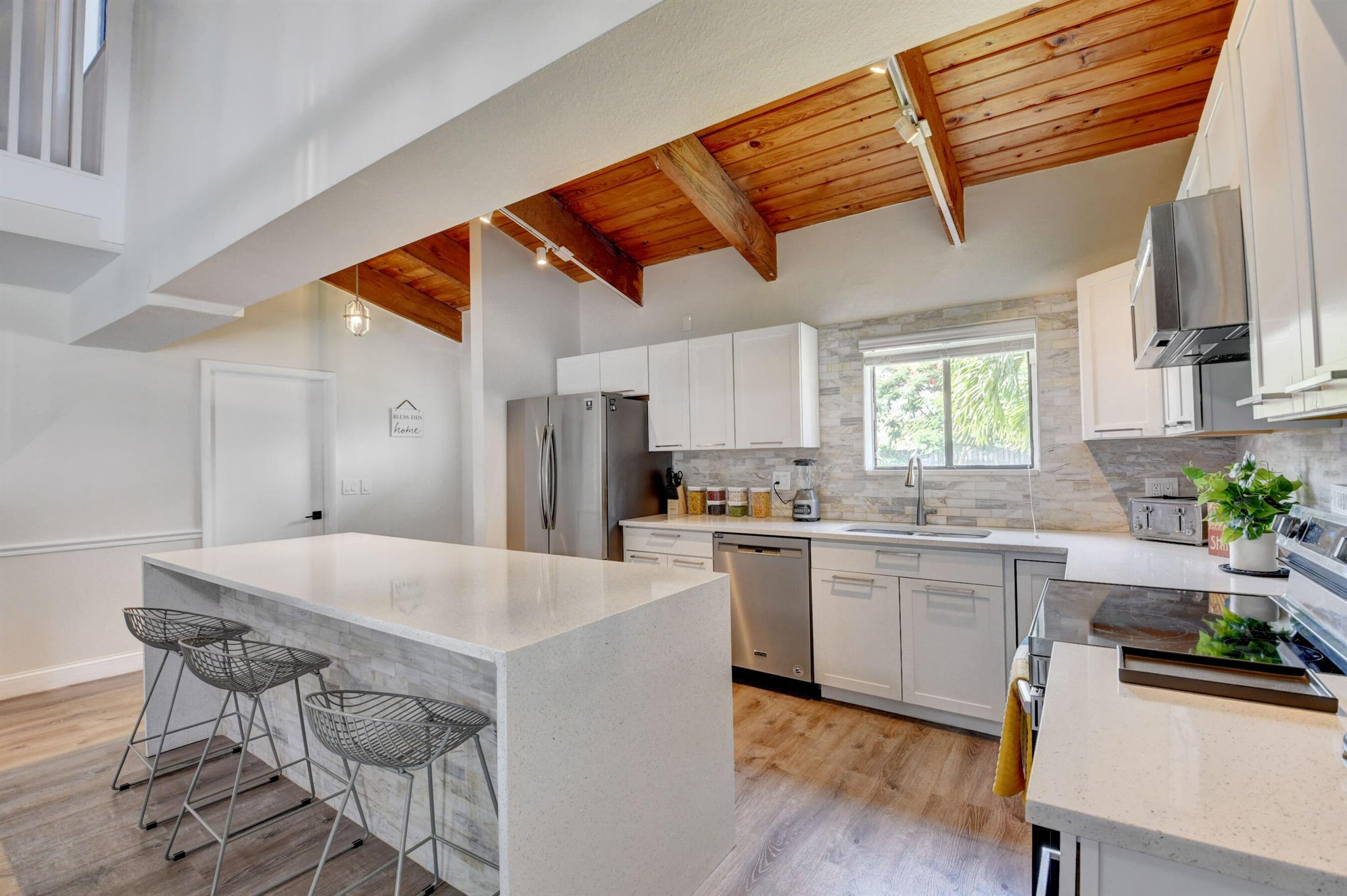 SOUTHRIDGE - Residential