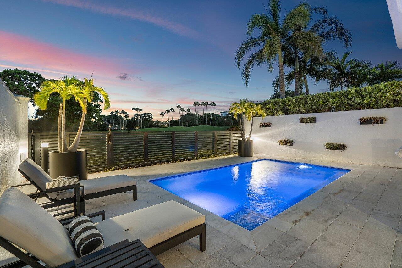 ROYAL PALM VILLAS - Residential